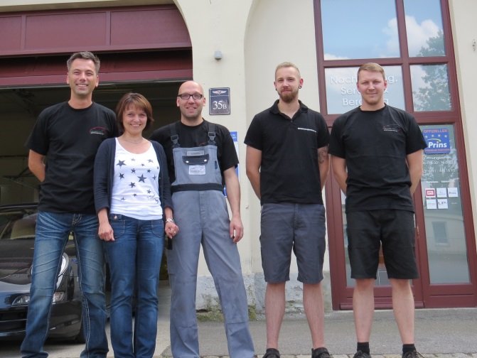 Team vom Fahrzeugzentrum Hamann